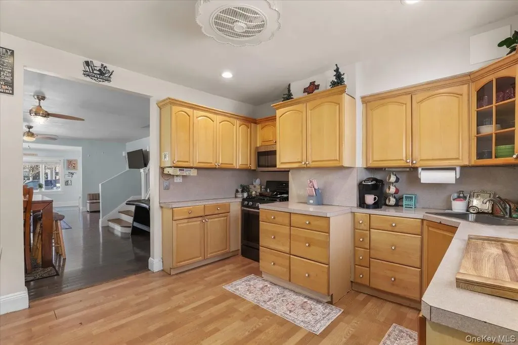 1644 Lurting Avenue Bronx NY 10461