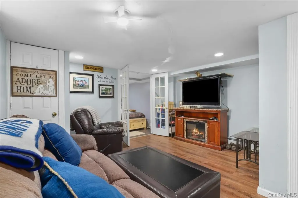 1644 Lurting Avenue Bronx NY 10461