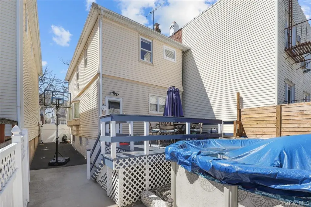 1644 Lurting Avenue Bronx NY 10461