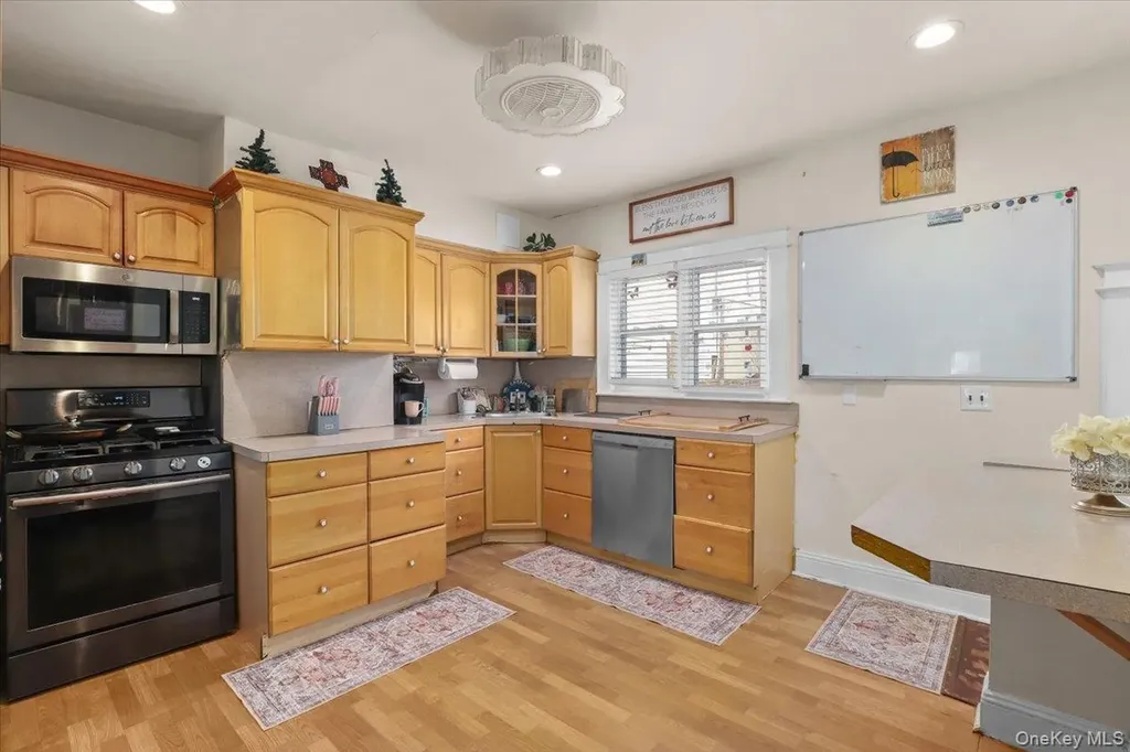 1644 Lurting Avenue Bronx NY 10461