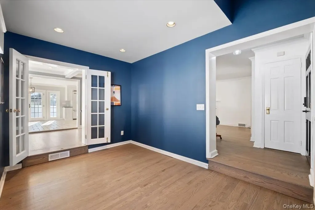 66 Middle Road Eastchester NY 10709