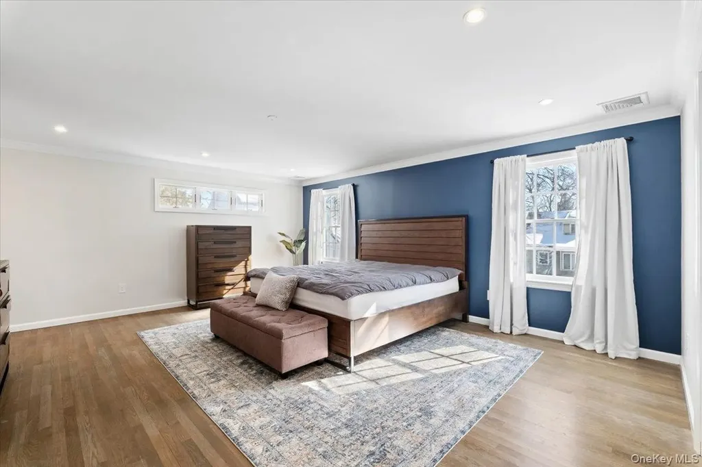 66 Middle Road Eastchester NY 10709