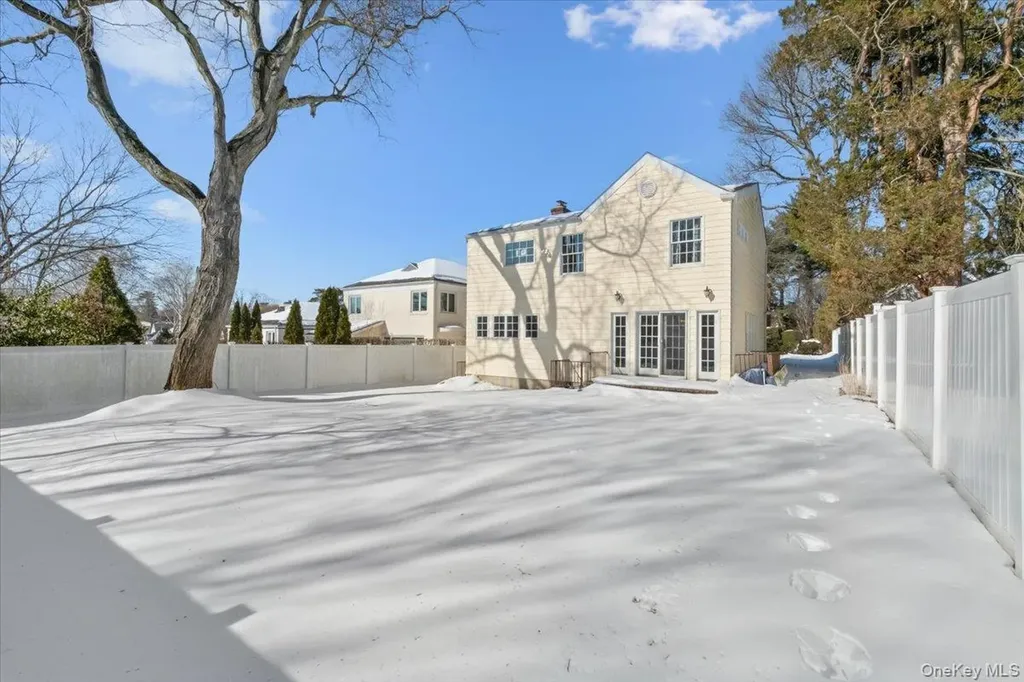 66 Middle Road Eastchester NY 10709