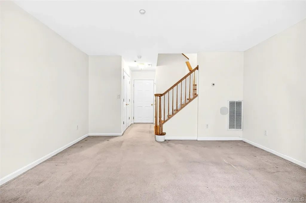 17 Harbor Pointe Drive Haverstraw NY 10927