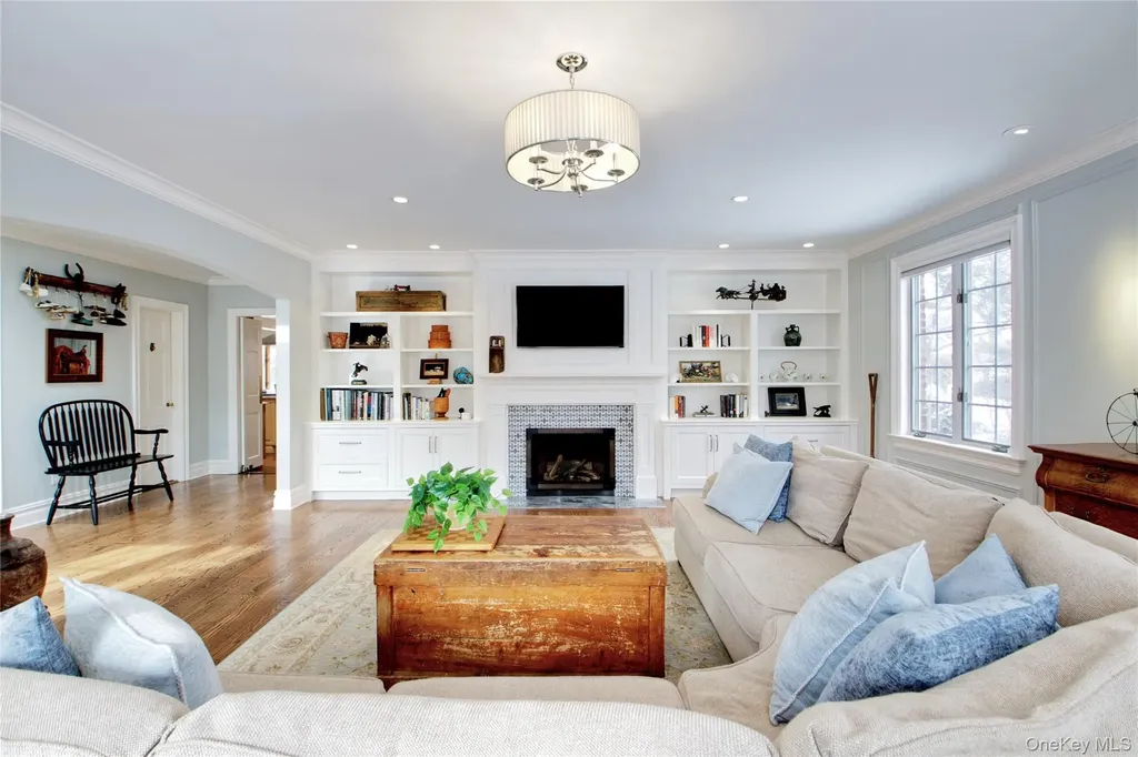 32 Barnard Place Manhasset NY 11030