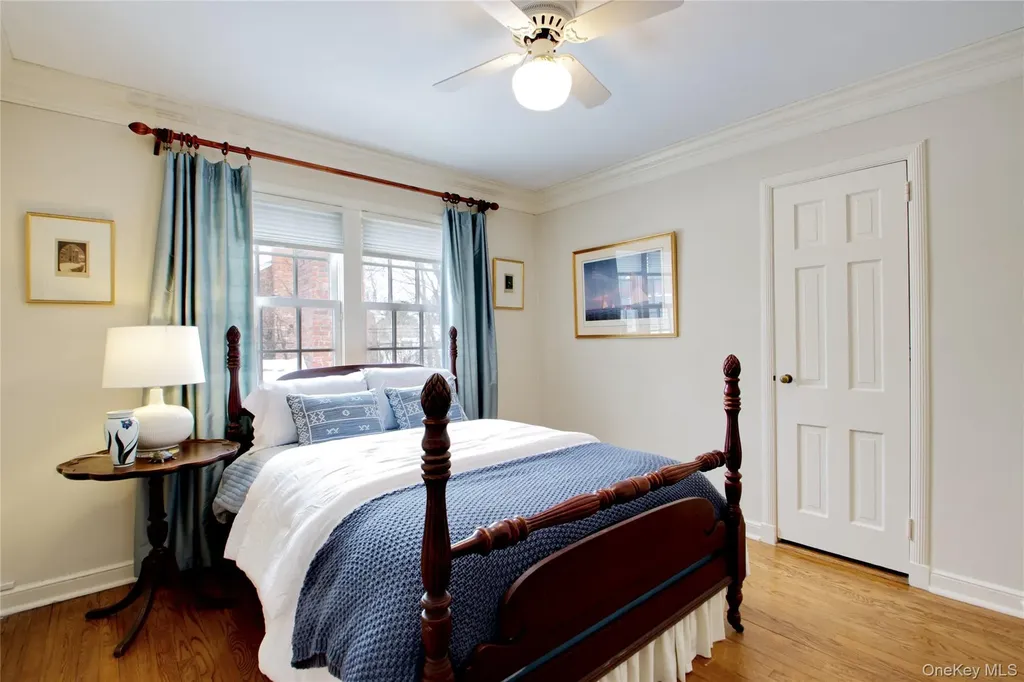 32 Barnard Place Manhasset NY 11030