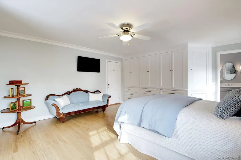 32 Barnard Place Manhasset NY 11030
