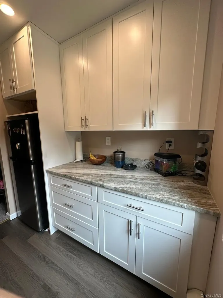 5 Oakdale Manor Suffern NY 10901