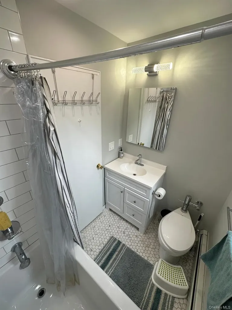 5 Oakdale Manor Suffern NY 10901