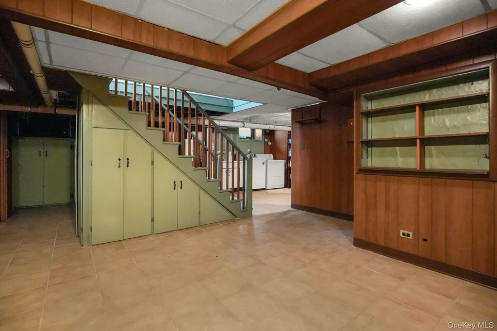 19 Surrey Lane Yonkers NY 10710