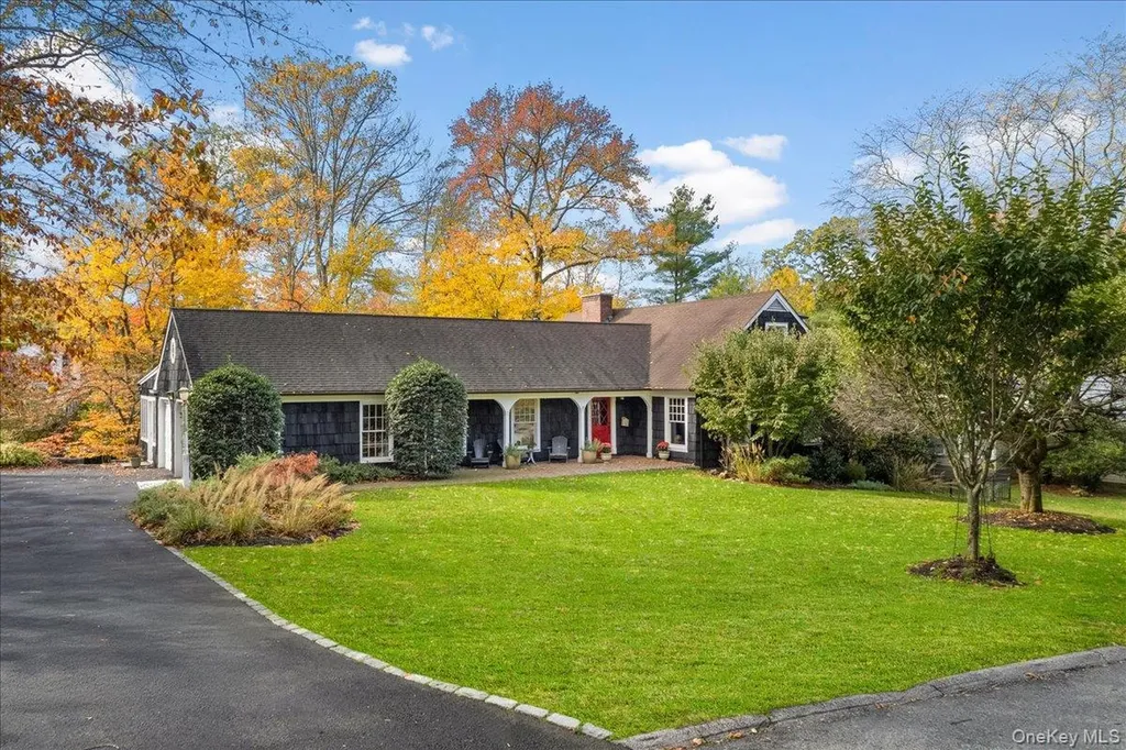 8 Douglas Circle Rye NY 10580