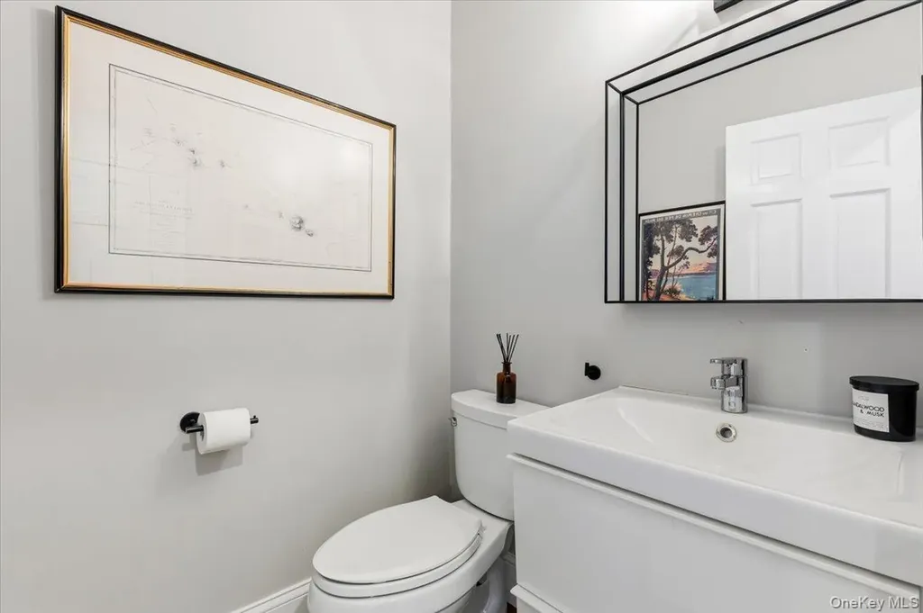 8 Douglas Circle Rye NY 10580