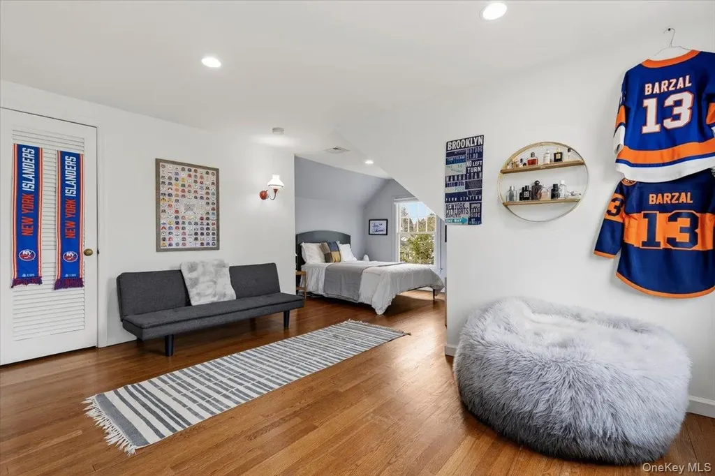 8 Douglas Circle Rye NY 10580