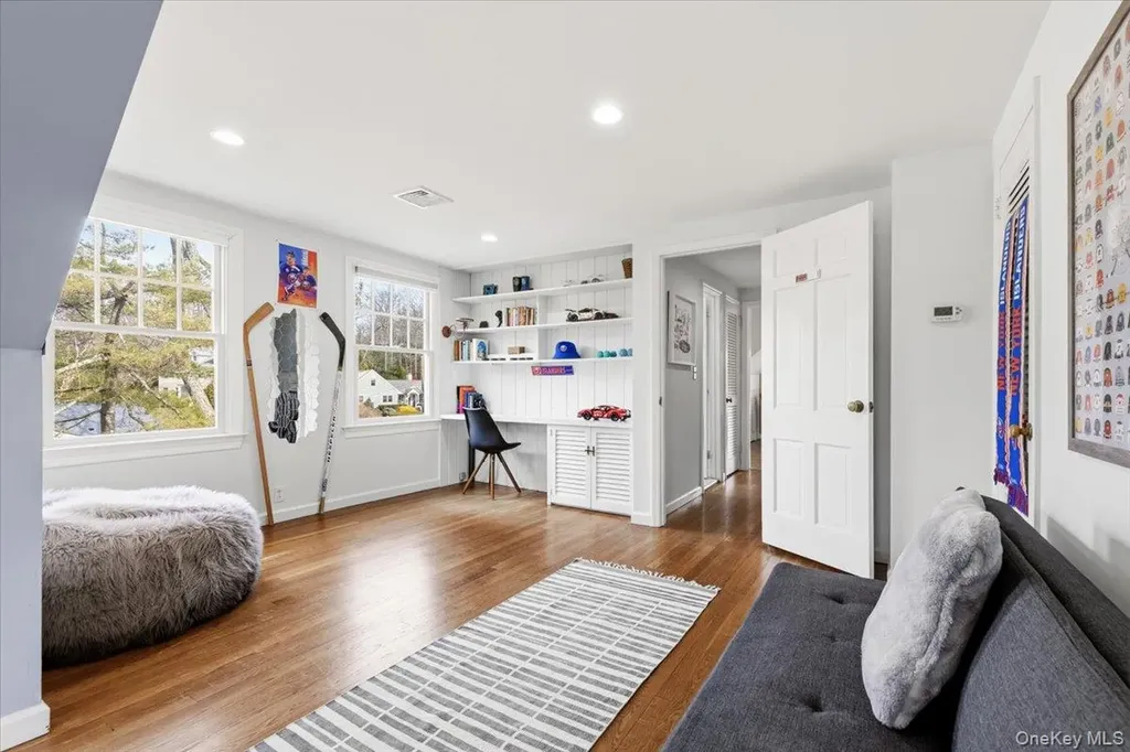 8 Douglas Circle Rye NY 10580