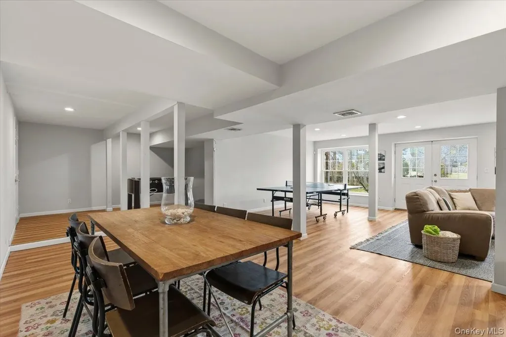 8 Douglas Circle Rye NY 10580