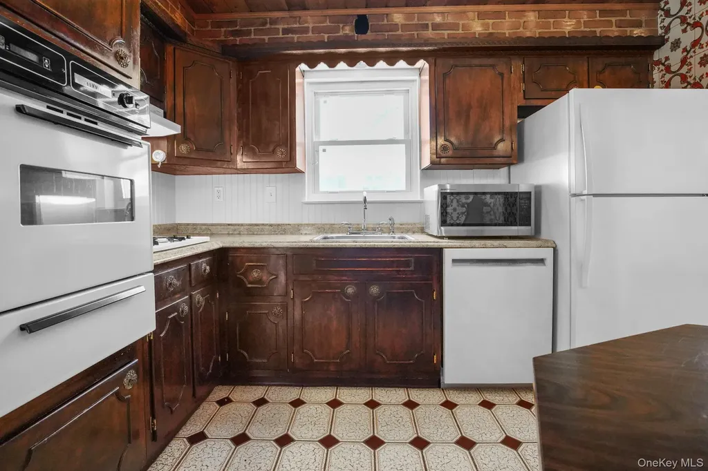 192 Helena Avenue Yonkers NY 10710