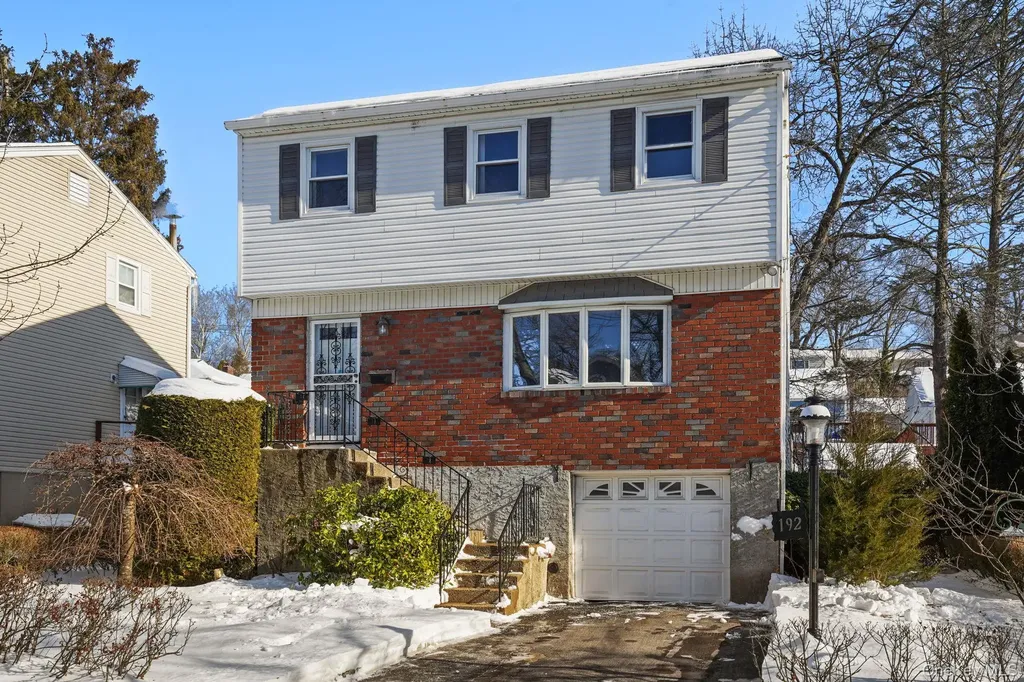 192 Helena Avenue Yonkers NY 10710