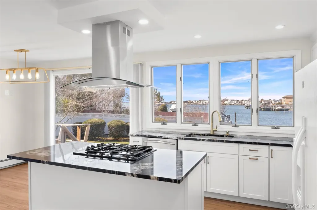 3146 Lee Place Bellmore NY 11710