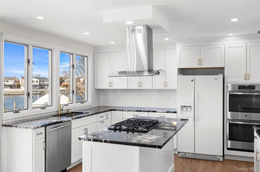 3146 Lee Place Bellmore NY 11710