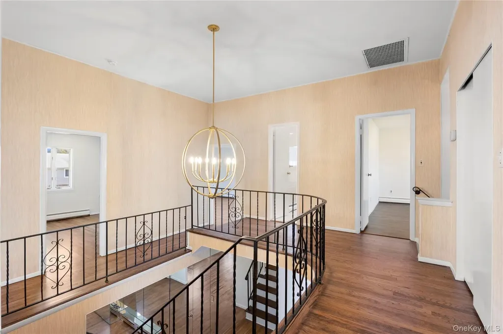 3146 Lee Place Bellmore NY 11710