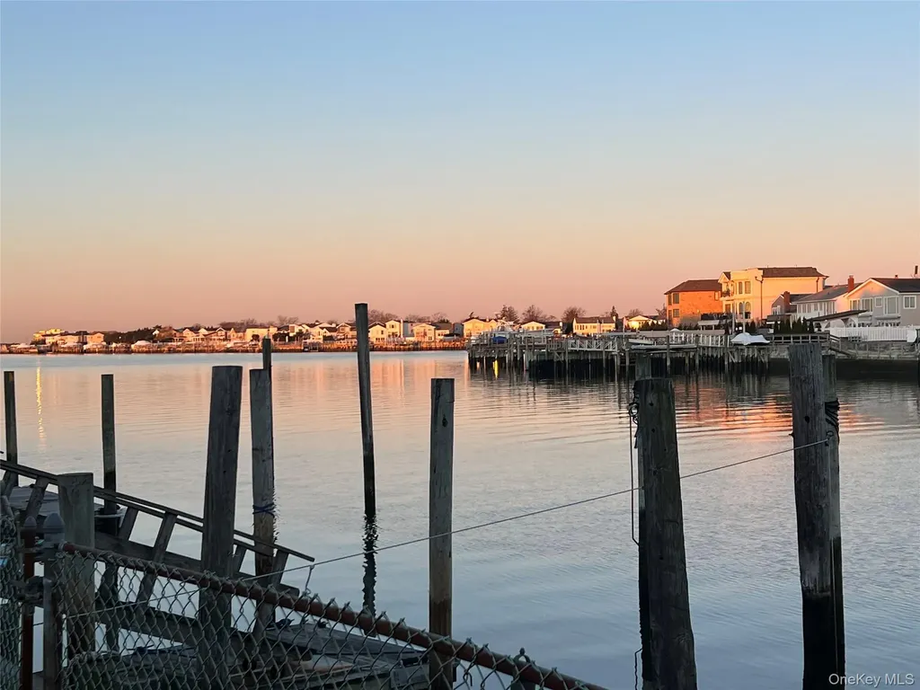 3146 Lee Place Bellmore NY 11710