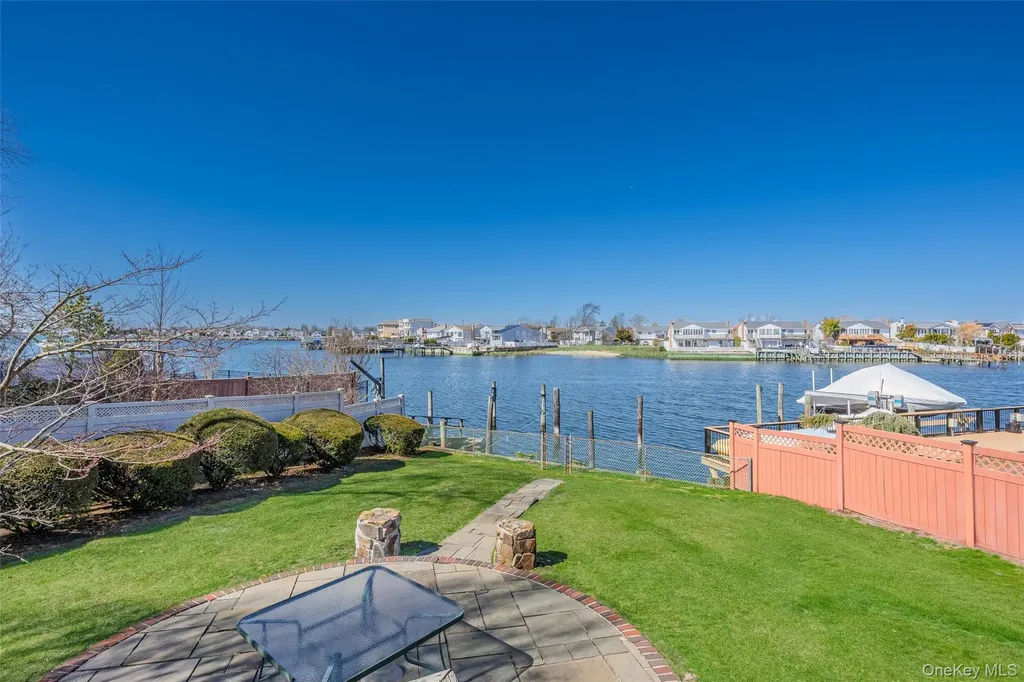 3146 Lee Place Bellmore NY 11710