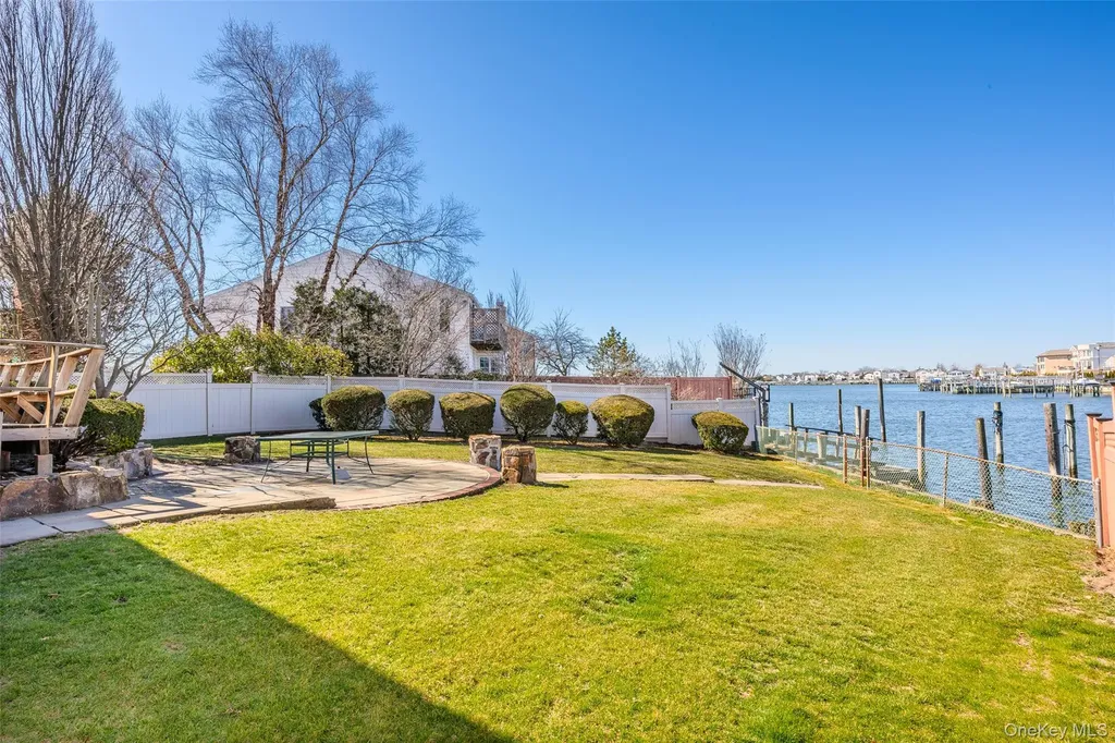 3146 Lee Place Bellmore NY 11710