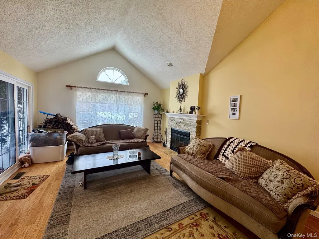 7 Juniper Lane Pawling NY 12564