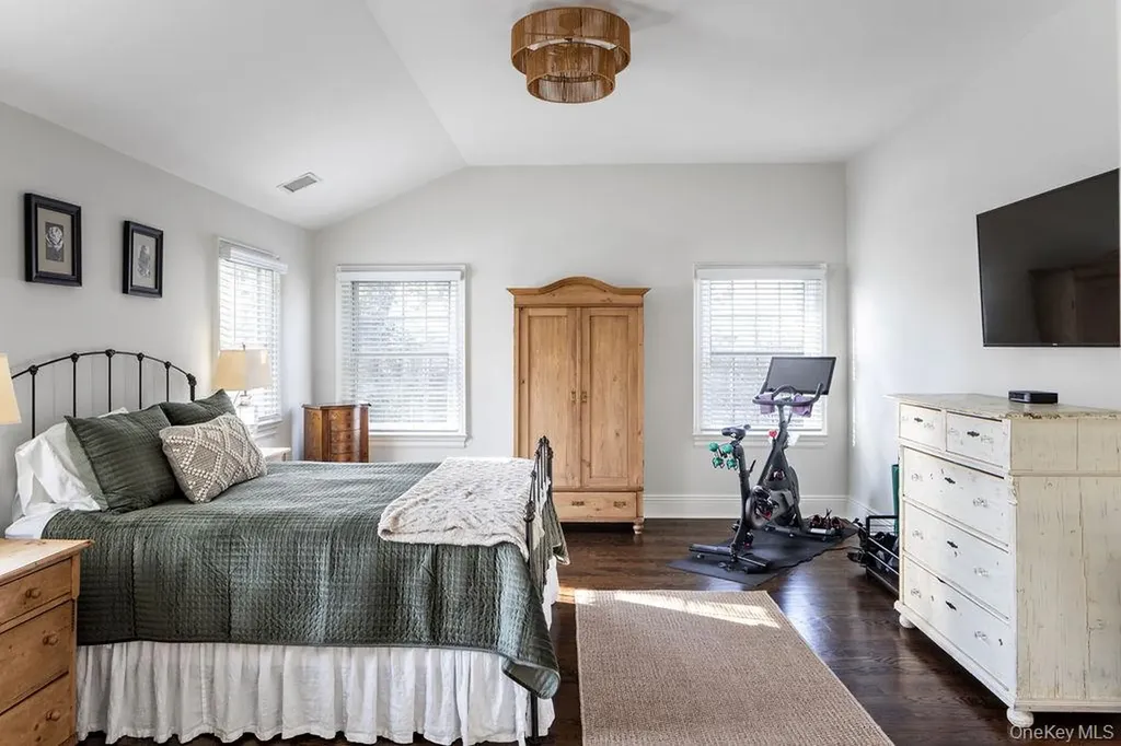 24 Loines Avenue Merrick NY 11566
