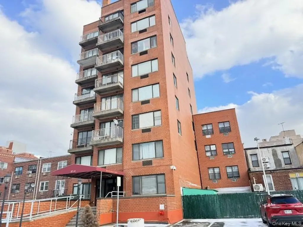 87-14 57th Road Elmhurst NY 11373