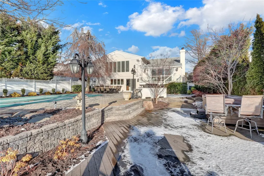 2988 Lee Place Bellmore NY 11710