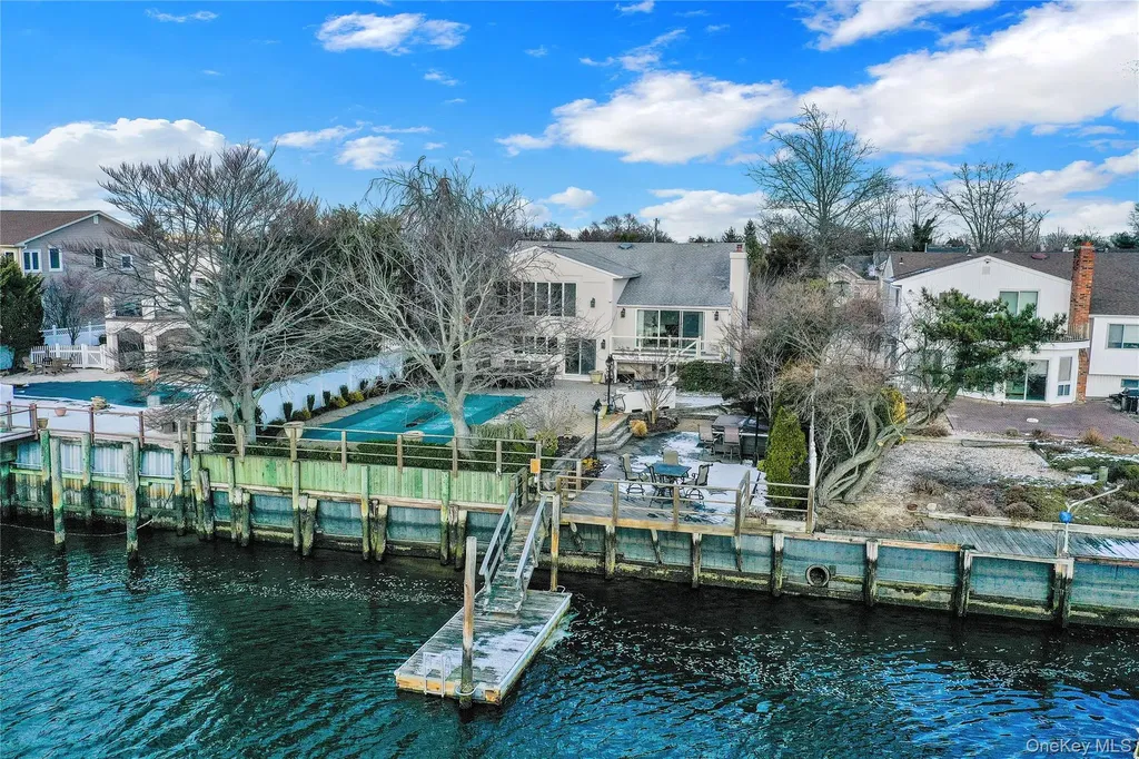 2988 Lee Place Bellmore NY 11710