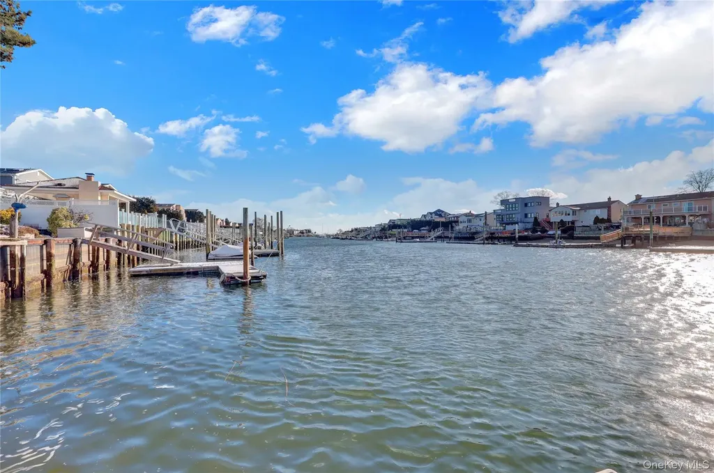 2988 Lee Place Bellmore NY 11710
