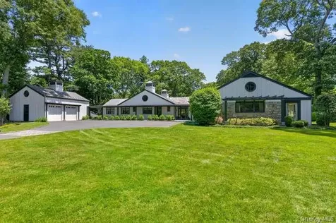 343 Chicken Valley Road Upper Brookville NY 11545