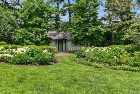 343 Chicken Valley Road Upper Brookville NY 11545
