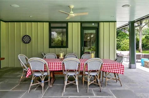 343 Chicken Valley Road Upper Brookville NY 11545
