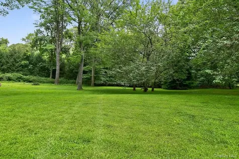 343 Chicken Valley Road Upper Brookville NY 11545