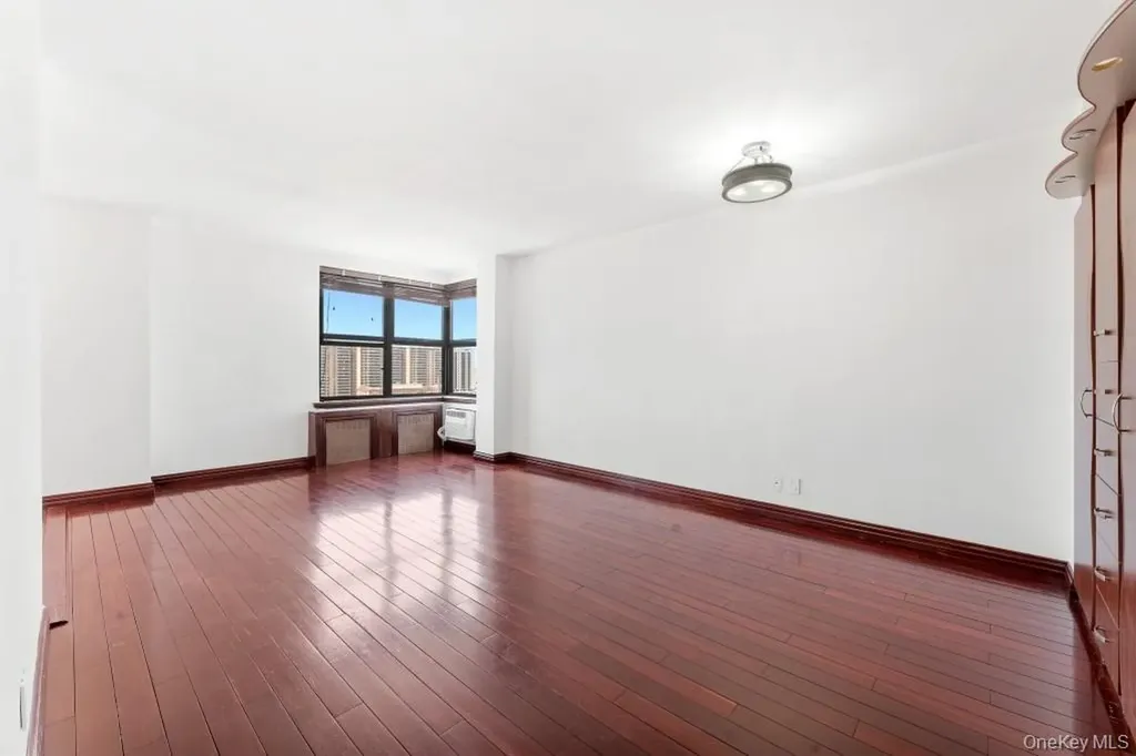 40 Brighton 1st Road Brooklyn NY 11235
