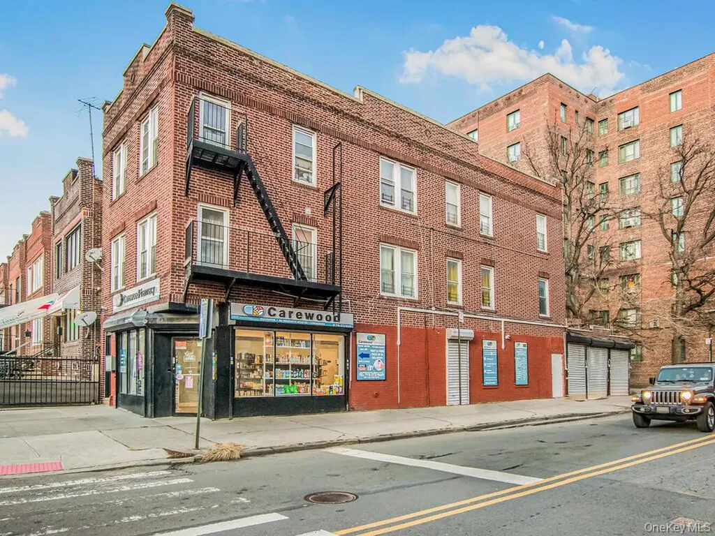 1406 White Plains Road Bronx NY 10462