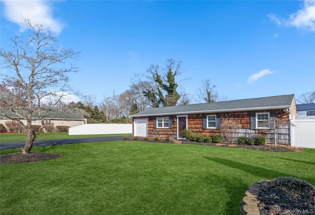 9 Golf Course Road Bellport NY 11713