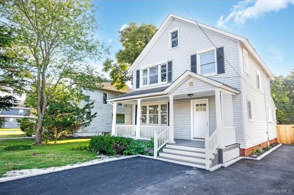 178 N Ocean Avenue Patchogue NY 11772