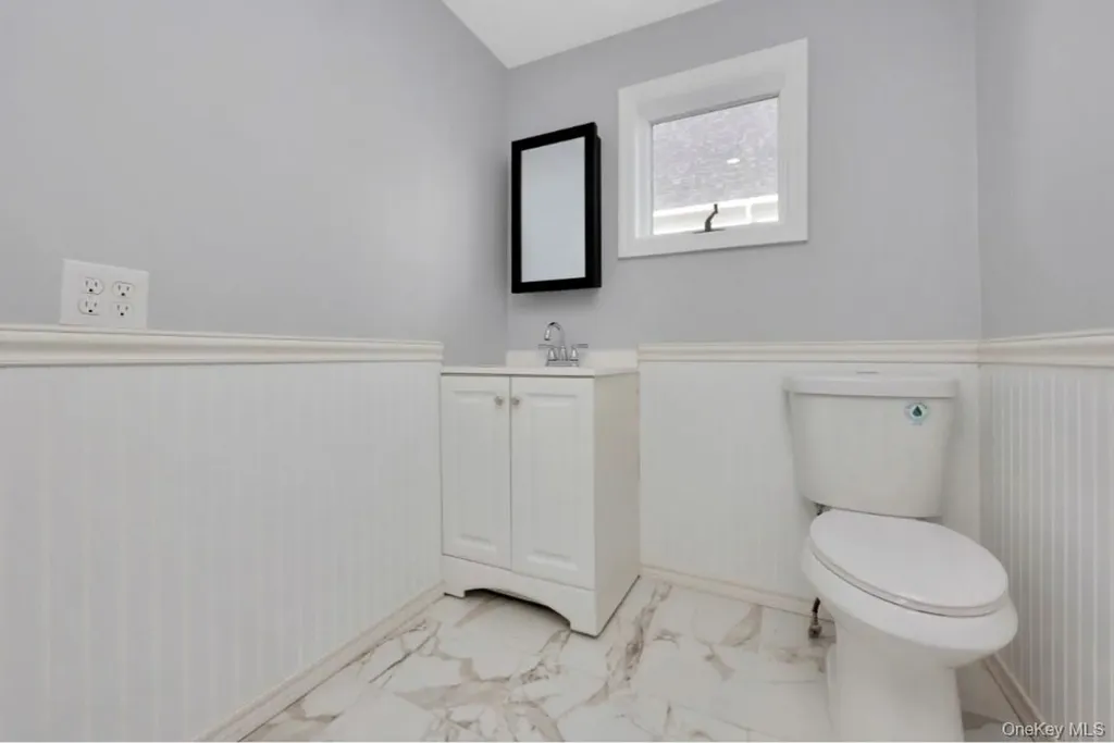 178 N Ocean Avenue Patchogue NY 11772