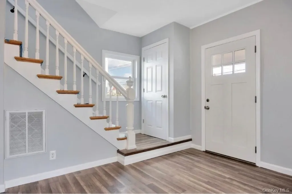 178 N Ocean Avenue Patchogue NY 11772
