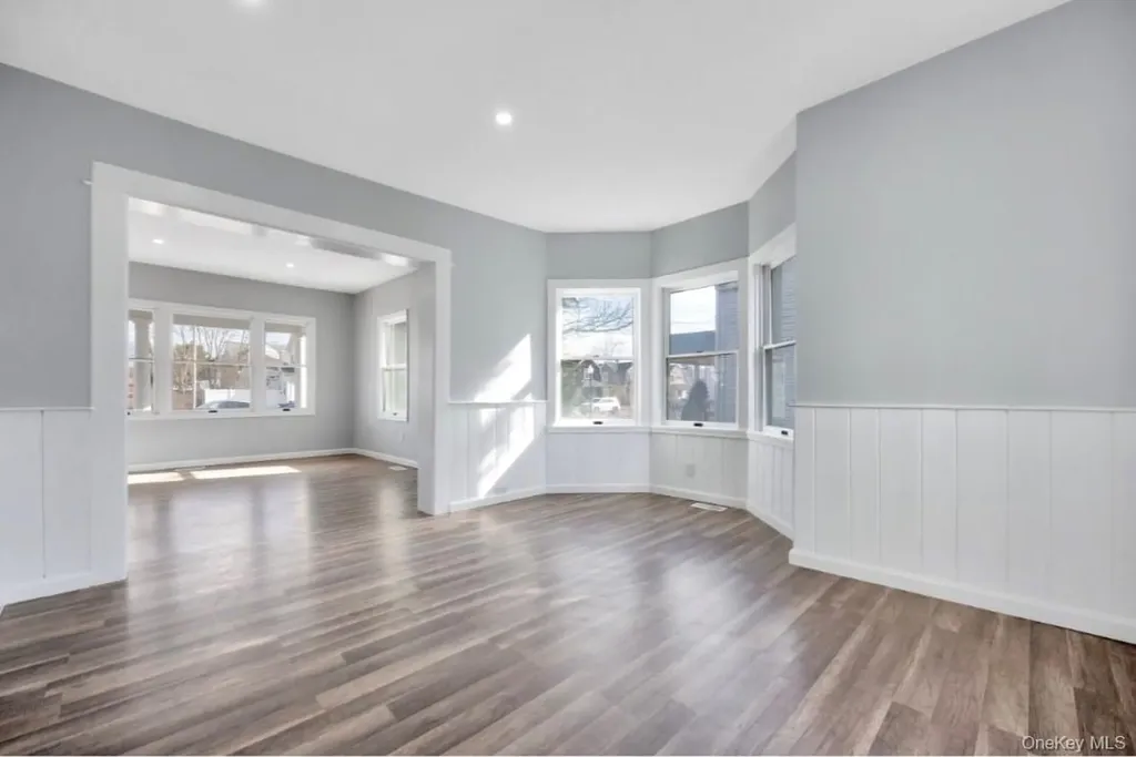 178 N Ocean Avenue Patchogue NY 11772