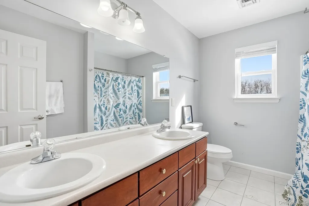 1010 Pine View New Windsor NY 12553
