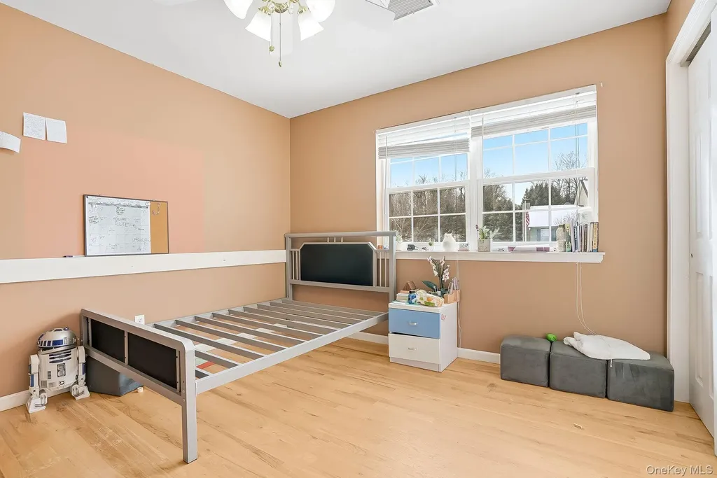 1010 Pine View New Windsor NY 12553