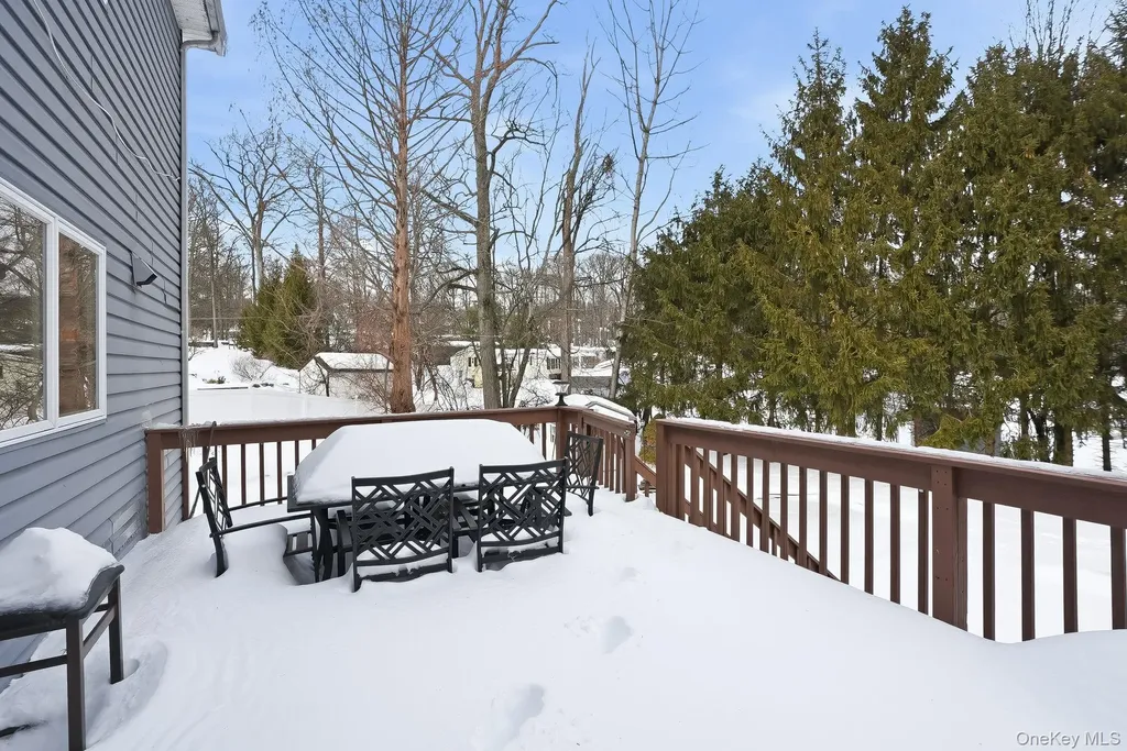 1010 Pine View New Windsor NY 12553