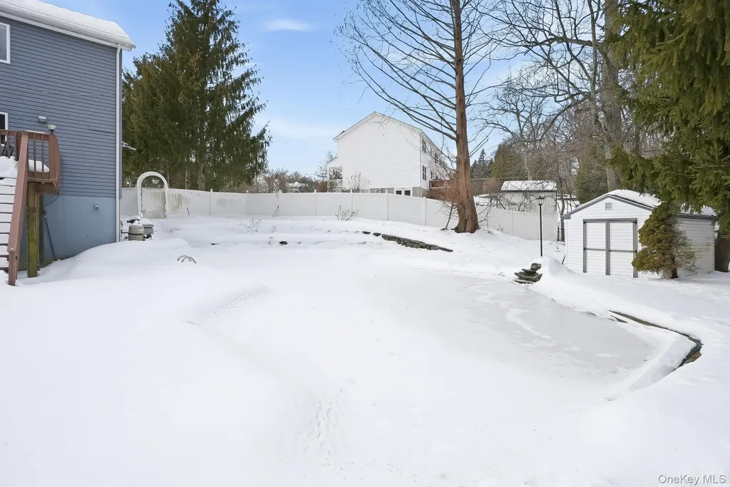 1010 Pine View New Windsor NY 12553