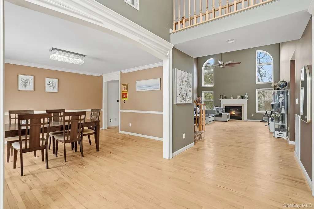 1010 Pine View New Windsor NY 12553