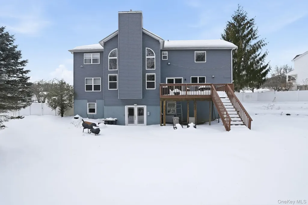 1010 Pine View New Windsor NY 12553